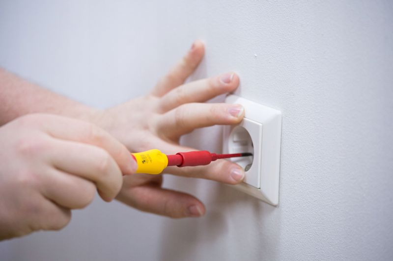 Zestaw wkrętaków IZOLOWANYCH VDE dla ELEKTRYKA 16 elementów 1000 V Wiha zdjęcie 4