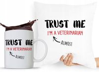 Zestaw Poduszka + Kubek Prezent Dla Weterynarza Z Nadrukiem Ze Zdjęciem