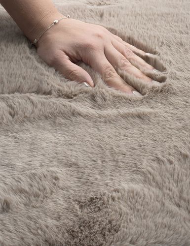 Dywan Pluszowy Rabbit do Sypialni Beżowy Dywanik Puszysty Miękki 60x100cm na Arena.pl