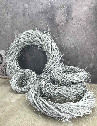 WIANEK WIKLINOWY WIANEK Z PATYKÓW 30CM STROIK na Arena.pl