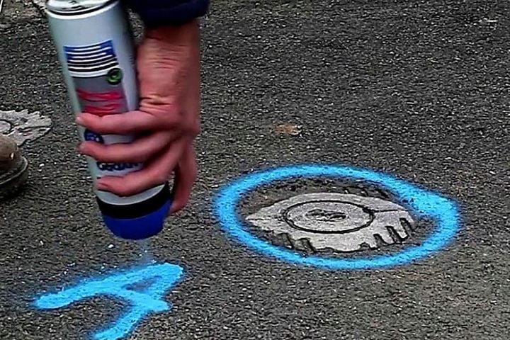 FARBA GEODEZYJNA SPRAY SOPPEC TRACK MARKER 12szt zdjęcie 3