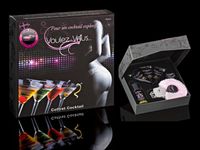 Voulez-Vous Cocktail pudełko do masażu z kajdankami.