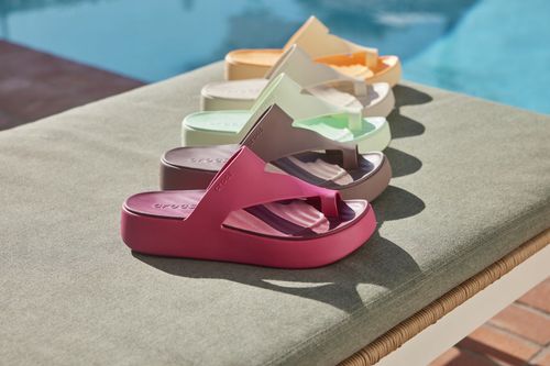 Crocs Wygodne Lekkie Damskie Buty Klapki Getaway Platform Toe Loop 38-39 na Arena.pl