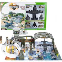 Baza Wojskowa z Lotniskiem, Samolotem i Pojazdami