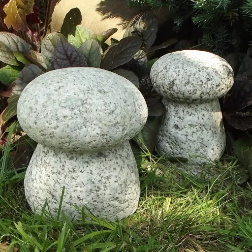 kamień do ogrodu grzyb duży figurka granitowa zdjęcie 3