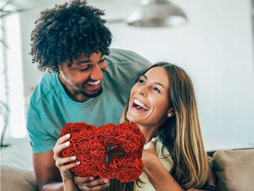 MIŚ Z PŁATKÓW RÓŻ PREZENT DUŻY PUDEŁKO ROSE BEAR RÓŻANY BUKIET KWIATÓW na Arena.pl