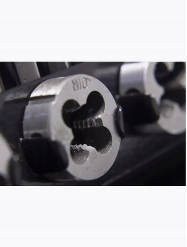 ZESTAW GWINTOWNIKÓW I NARZYNEK CALOWYCH 24EL. JBC na Arena.pl