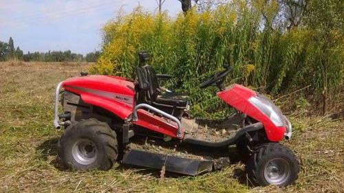 TRAKTOREK OLEO MAC TUAREG APACHE 92 EVO 4x4 KARCZOWNICA PROFESJONALNY TRAKTOREK OGRODOWY TERENOWY KOSIARKA SAMOJEZDNA SPALINOWA KARCZOWNIK DO TRAWY B&S Briggs & Stratton 92cm 9000m2 KLASA PREMIUM 68129023 - OFICJALNY DYSTRYBUTOR - AUTORYZOWANY DEALER OL na Arena.pl