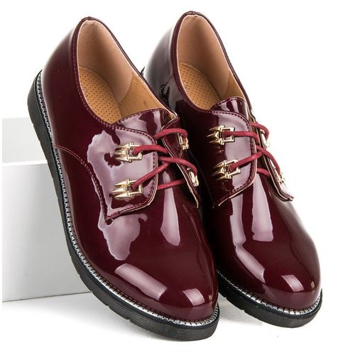 Lakierowane półbuty r.39 na Arena.pl