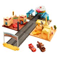 2 x Mattel Disney Cars Radiator Springs Tour Zestaw Rajd przez Chłodnicę Gó