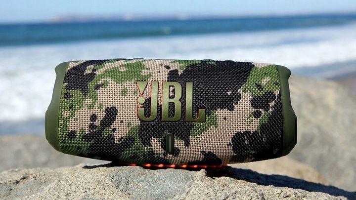 Głośnik mobilny JBL Charge 5 Moro zdjęcie 15