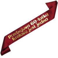 Przebojowa 60-latka Królowa jest jedna - bordowa szarfa