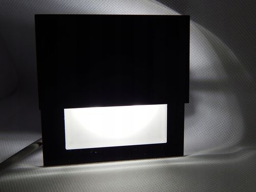 Lampki schodowe z CZUJNIKIEM RUCHU zmierzchu 230v 2W LED Z CZARNA ZIMNA na Arena.pl