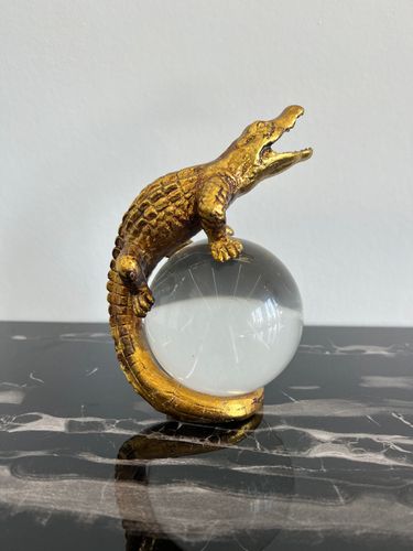 Figura dekoracyjna krokodyl na kuli 17x12x9 na Arena.pl