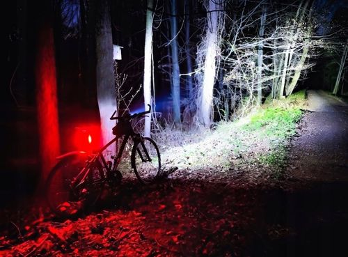 LAMPKA ROWEROWA TYLNA LED USB MOCNA na Arena.pl