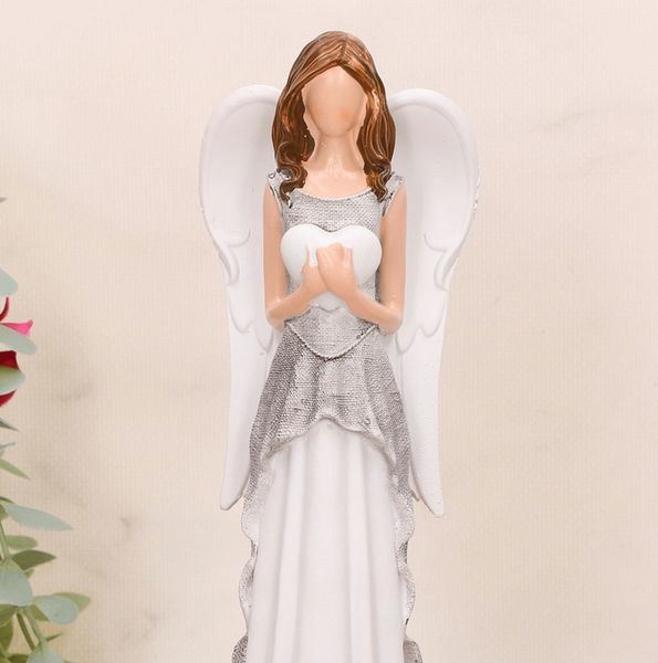 Anioł trzymający w rękach serce 25,5cm zdjęcie 3