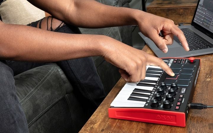 Akai MPK Mini MK3 Klawiatura sterująca USB + Software MPC Beats CMP Starter zdjęcie 5