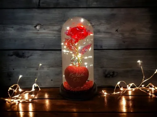 WIECZNA RÓŻA W SZKLE W KOPULE ŚWIECĄCA NA WALENTYNKI LED PREZENT PUDEŁKO na Arena.pl