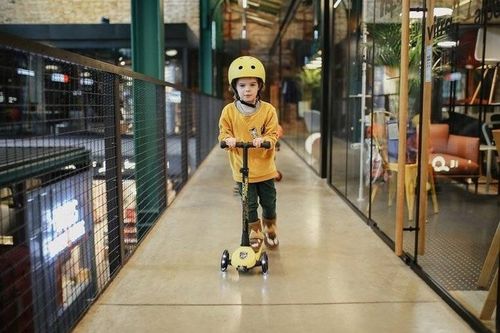 Kask rowerowy dziecięcy na hulajnogę Scoot and Ride, rozm. S-M, 3 lata+ na Arena.pl