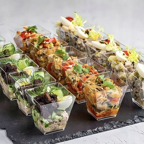 PUCHARKI DO DESERÓW POJEMNIKI NA PRZEKĄSKI PIRAMIDKI KWADRATOWE 120ML na Arena.pl