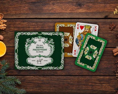 Karty podwójne, liście dębu. Piatnik na Arena.pl