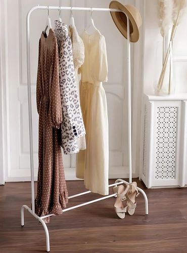 Wieszak stojący podłogowy na ubrania TRILO biały na Arena.pl