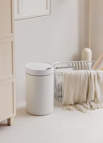 Kosz na śmieci automatyczny JUNK biały na Arena.pl