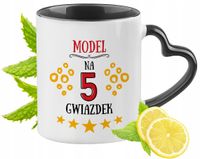 Kubek Czarny Z Uszkiem W Kształcie Serca Dla Modela Na Prezent
