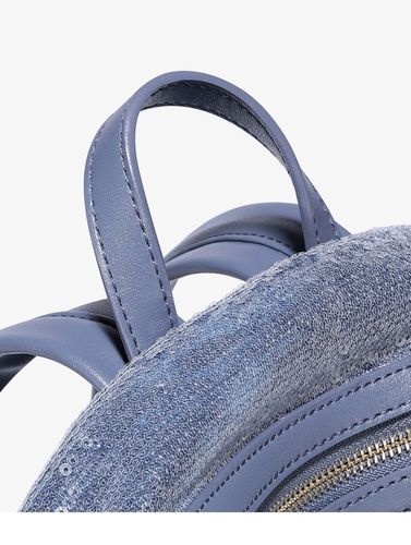 Błyszczący niebieski plecak na Arena.pl