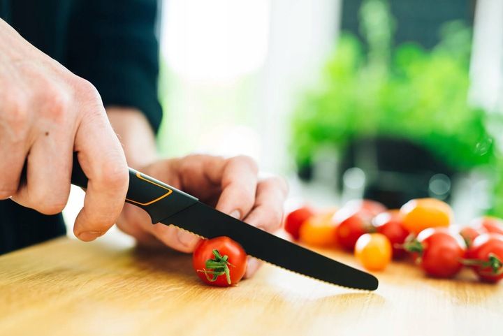 FISKARS EDGE NÓŻ DO POMIDORÓW 13CM STAL NIERDZEWNA zdjęcie 5