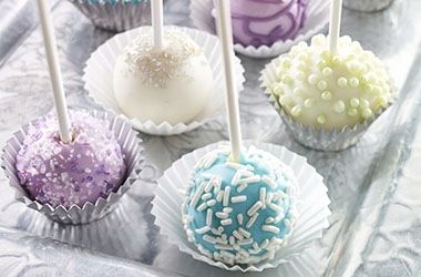 FOREMKI PAPILOTKI do muffinek 50x25 cm - białe 200 szt na Arena.pl