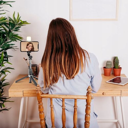 SELFIE STICK STATYW KIJEK DO TELEFONU Z PILOTEM LAMPA LED BLUETOOTH TRIPOD na Arena.pl