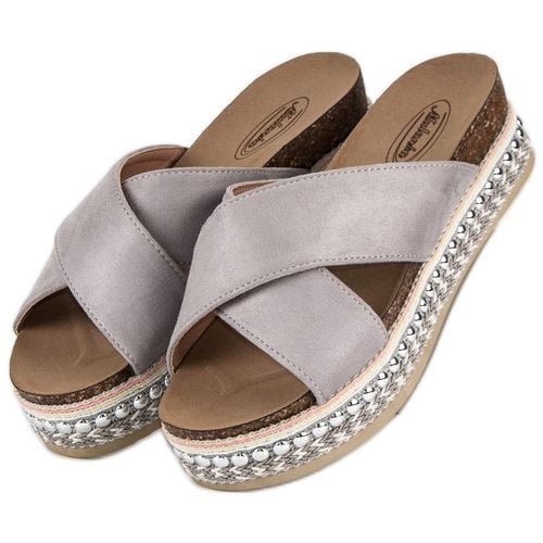 Szare klapki na platformie r.39 na Arena.pl