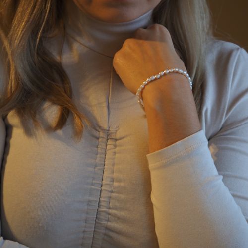 Bransoletka - Perły białe i srebro złocone 19 cm na Arena.pl