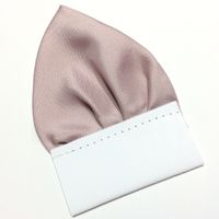 Pudrowy róż poszetka trójkątna "Wypustka"