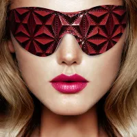 ouch! maska na oczy imitacja skory romby, regulowana opaska 19,5 cm