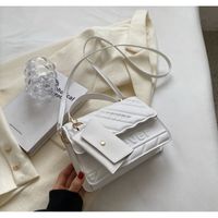 elegancka torebka damska na ramię kolekcja 2024 krem t261