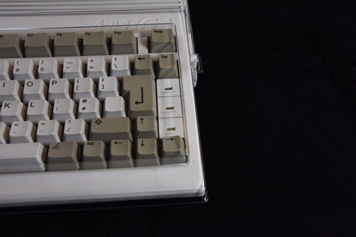 Pokrywa do Amiga 600 - fabrycznie nowa! zdjęcie 3