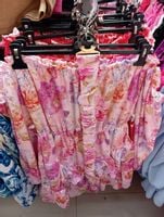 Sukienka z falbanami hiszpanka w kwiaty róż pasek