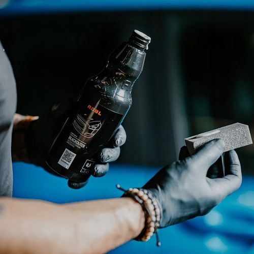 ADBL Blackouter Dressing do plastików zewnętrznych czernidło 200ml odnawia na Arena.pl