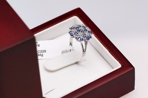 Złoty pierścionek PBD1600 - Diament na Arena.pl