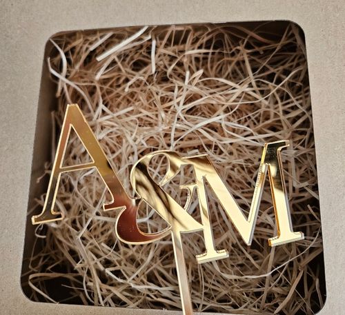 TOPPER TOPER PARY MŁODEJ INICJAŁY na tort ślubny ZŁOTY LUSTRZANY PLEXI na Arena.pl