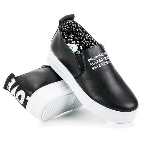 Wsuwane trampki na platformie r.41 na Arena.pl