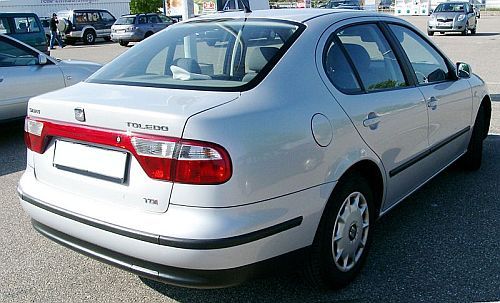 Pokrowce MIAROWE do Seat Toledo II 2 98-04r. P1 zdjęcie 2