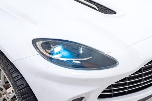 Aston Martin DBX na akumulator dla dzieci Biały + Pilot + EVA na Arena.pl