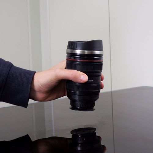 Antygrawitacyjny Kubek Obiektyw na Arena.pl