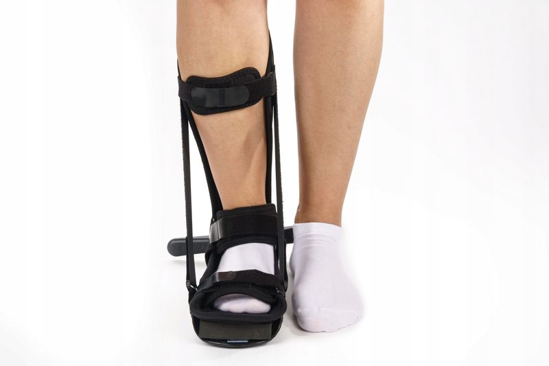 ORTEZA STOPY STABILIZATOR SZYNA POOPERACYJNA BUT zdjęcie 3