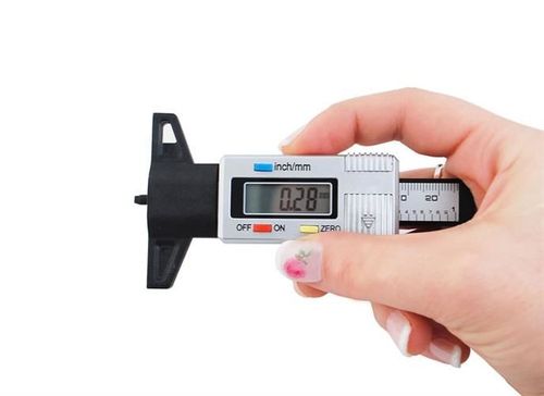 Miernik bieżnika opon na Arena.pl