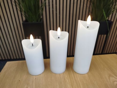 ŚWIECA WOSKOWA LED ŚWIECZKA NA BATERIE OZDOBA Z EFEKTEM PŁOMIENIA 15 CM na Arena.pl