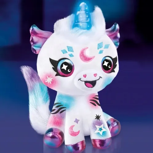 Projekt Plusz - Gwiezdny Jednorożec ze świecącym rogiem na Arena.pl